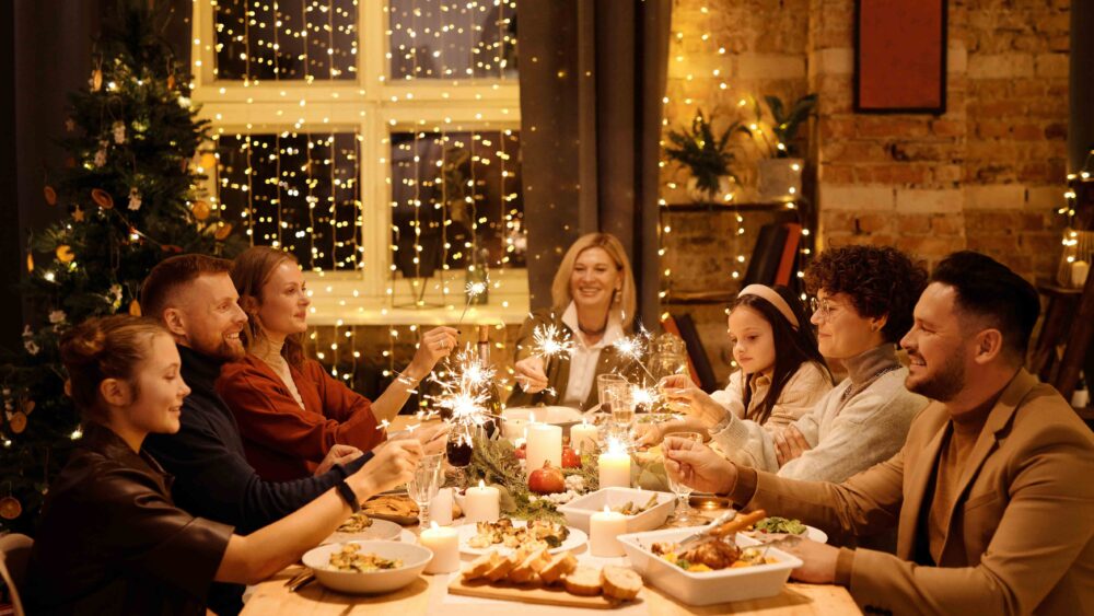 cena familiar en Navidad